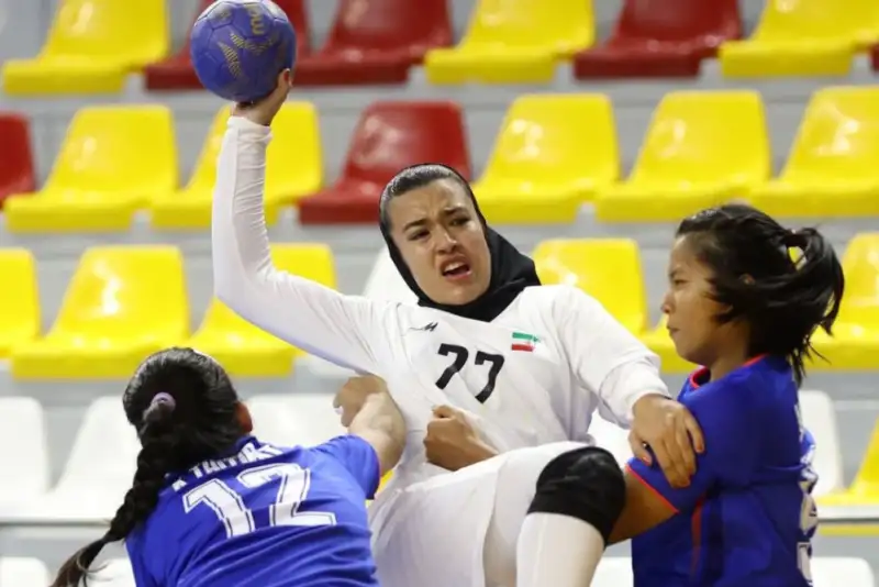 دختران هندبال ایران قهرمان شدند