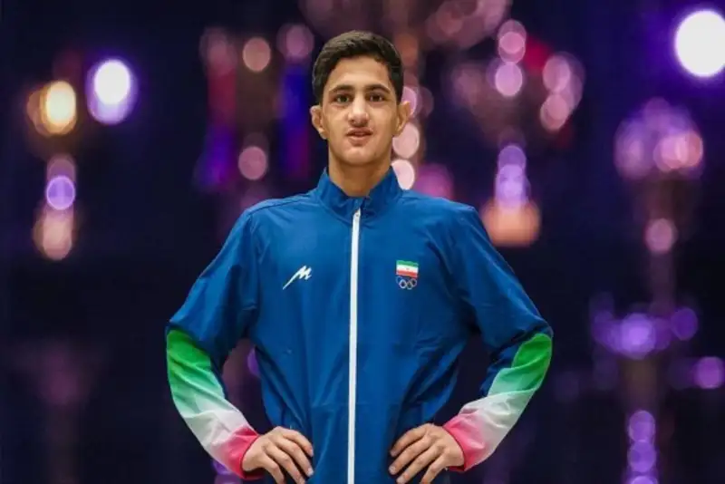 الهی به مدال نقره کشتی آزاد رسید