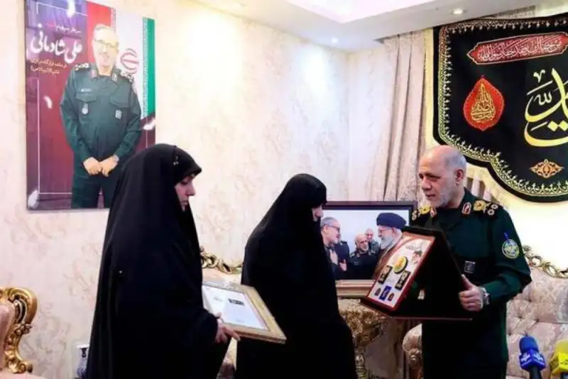 اعطای درجه سپهبدی به شهید علی شادمانی