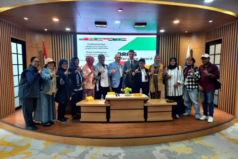 پیشنهاد ایران برای نام‌گذاری جایزه بریکس به نام شاعران ملی