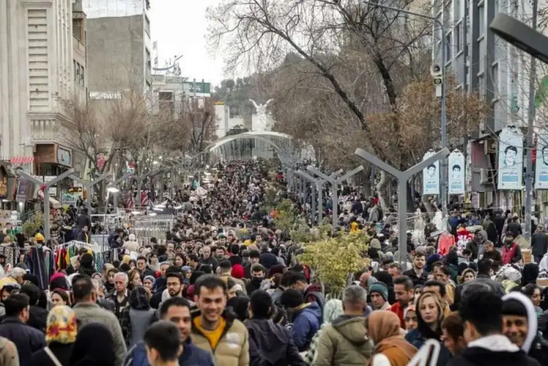 میانگین سن افراد در ایران به 35 سال رسید