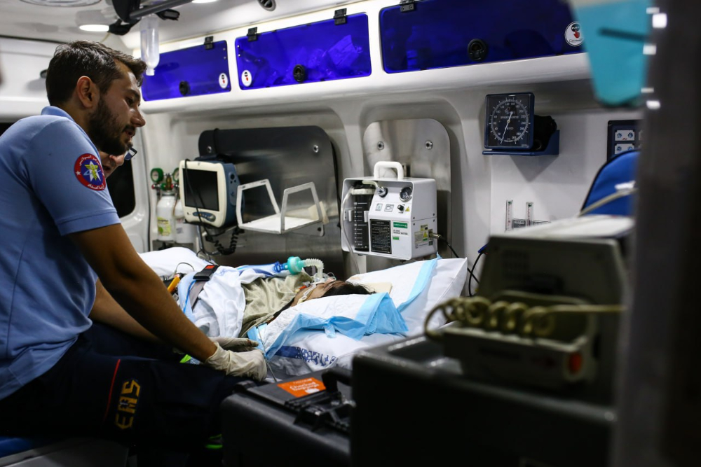 صابر کاظمی از دنیا رفت/کمیسیون پزشکی، مرگ مغزی صابر کاظمی را تأیید کرد