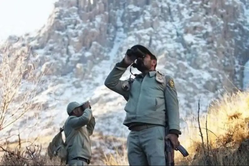 محیط‌بانی، کارکردن به‌سختی و شکارشدن به‌راحتی