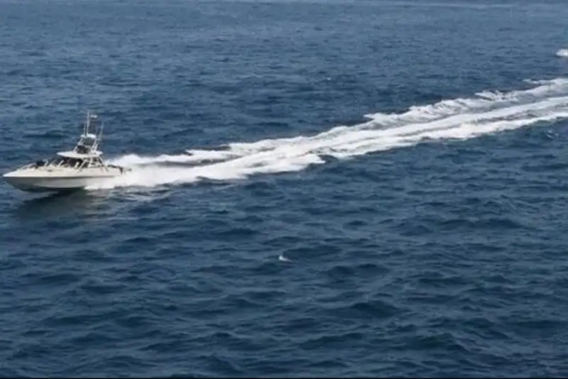 حمله مرگبار آمریکا به یک شناور دیگر در آب‌های بین‌المللی