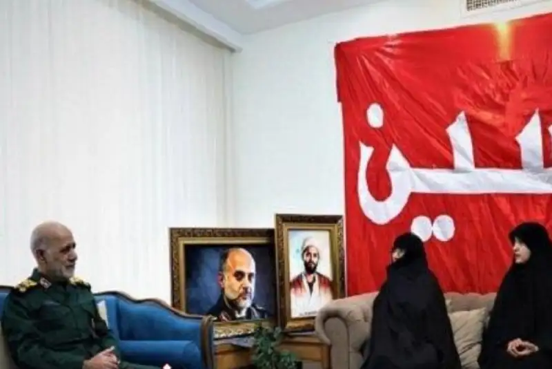 اعطای درجه سپهبدی به شهید غلامعلی رشید