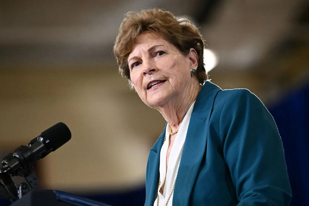 سناتورهای دموکرات آمریکا: آزمایش‌های هسته‌ای ترامپ غیرمسئولانه و خطرناک است