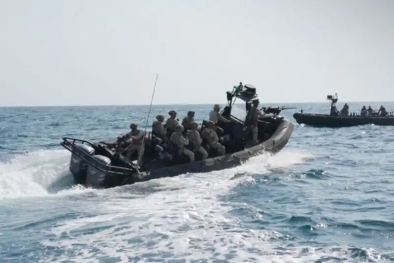 مانور مشترک رزمایش دریایی چین و عربستان