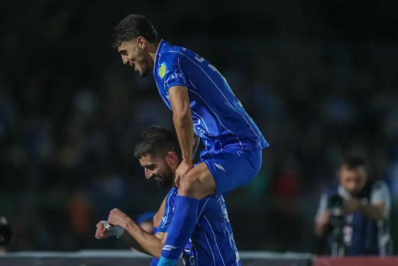 استقلال(3)- آلومینیوم(1) | آبی ها بی رقیب در صدر جدول + خلاصه بازی