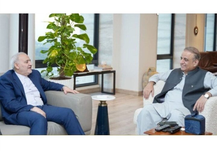 Pakistan vows to ease trade procedures with Iran