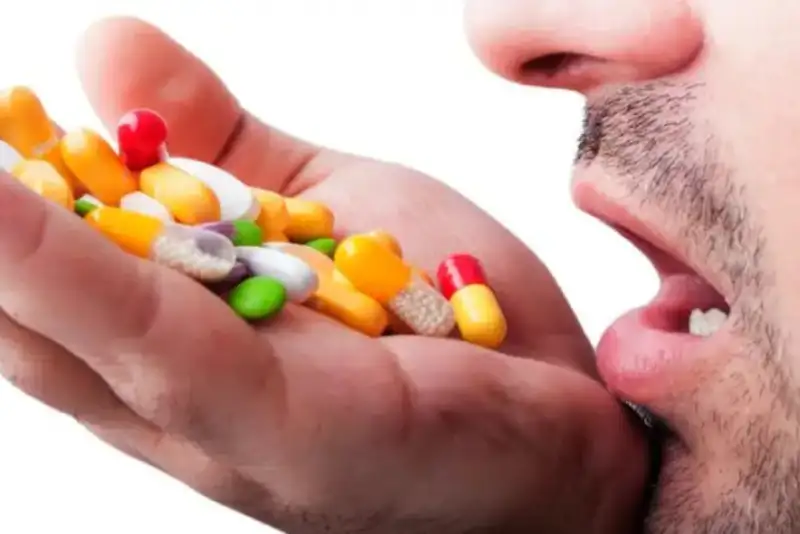 آنتی‌بیوتیک، پسته و بادام نیست!