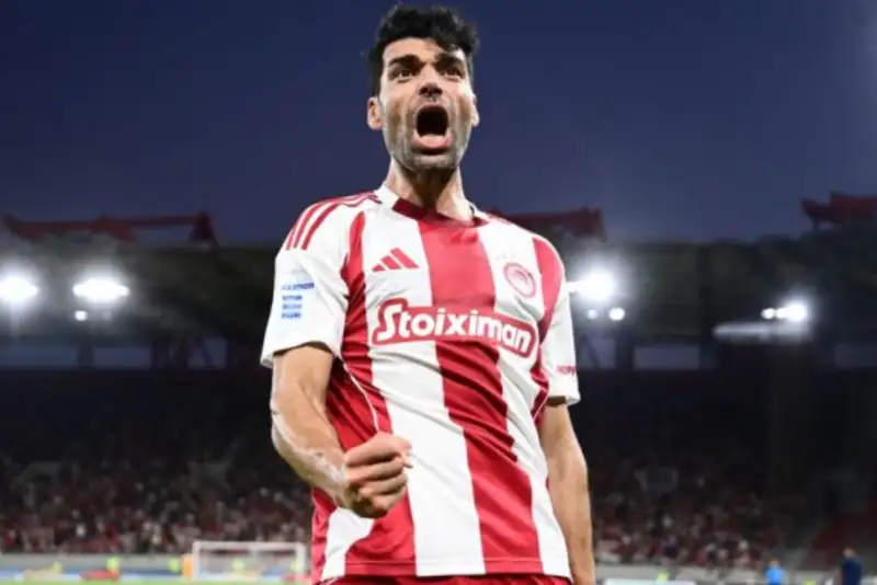 طارمی به یک رکورد تاریخی در یونان نزدیک می شود