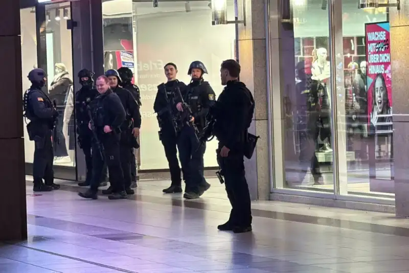 پرواز پهپاد ناشناس فرودگاه دیگری در آلمان را تعطیل کرد