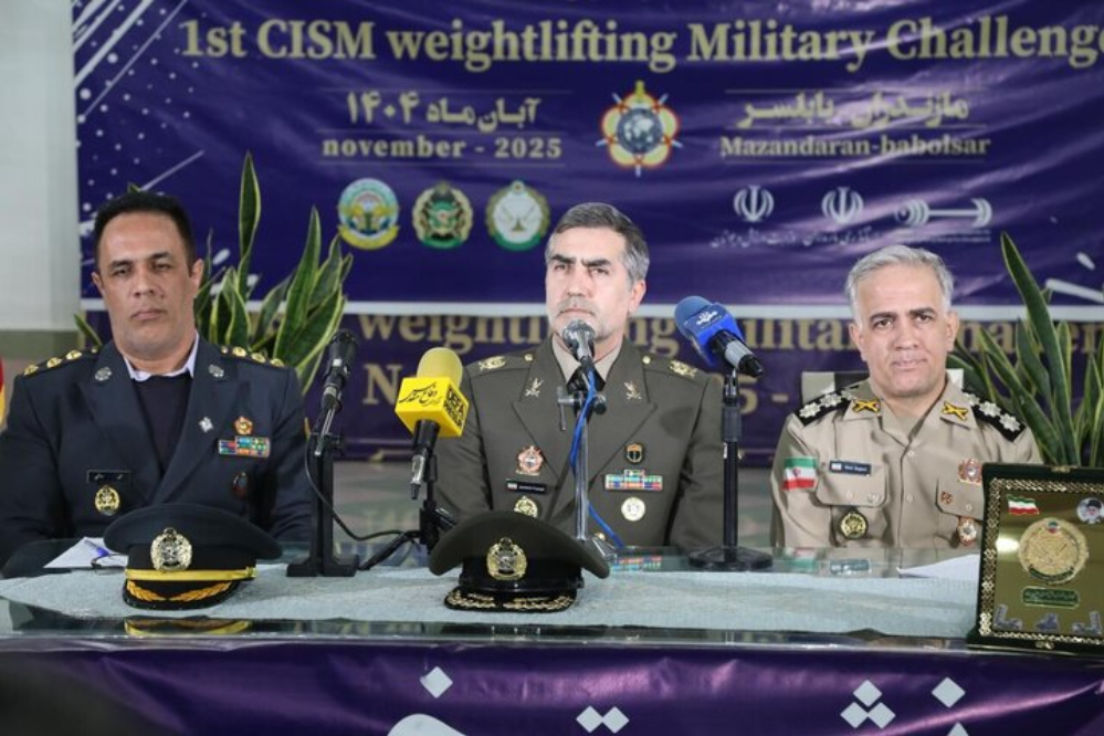 إيران تستضيف بطولة العالم العسكرية لرفع الأثقال