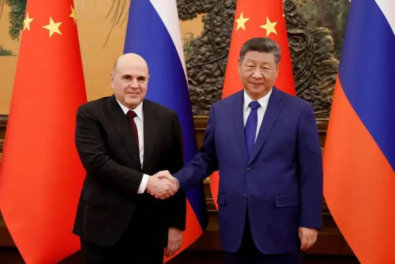 تاکید چین بر گسترش مناسبات اقتصادی با روسیه