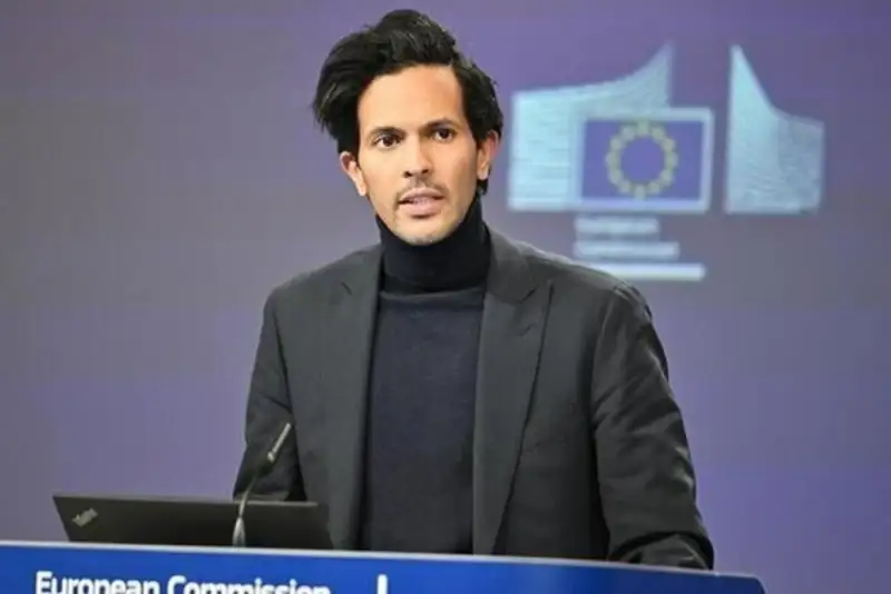 سخنگوی کمیسیون اروپایی: معتقد به مذاکره و دیپلماسی با ایران هستیم