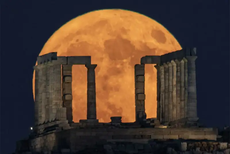 فردا بزرگترین ابرماه را از سال 2019 از دست ندهید