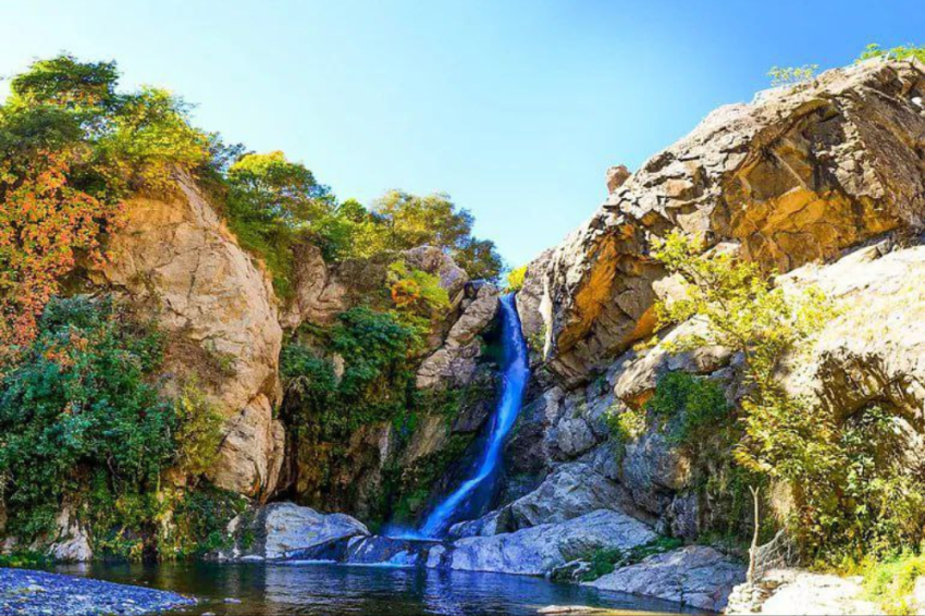 Introduction to Tourist Attractions of Iranian Cities