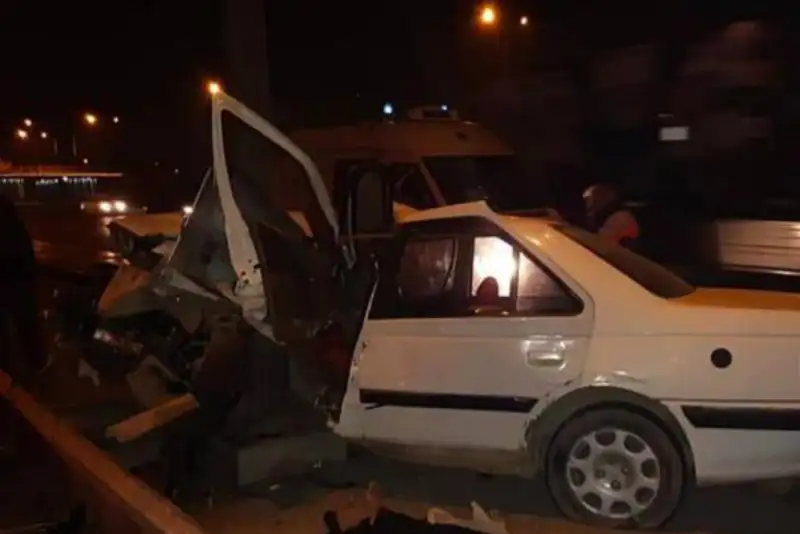 تصادف مرگبار پژو 405 در بزرگراه امام علی؛ دو کشته و دو مصدوم