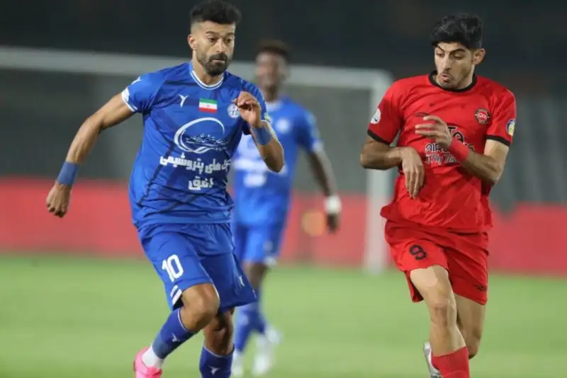 کنفدراسیون فوتبال آسیا استقلال و تراکتور را نقره داغ کرد