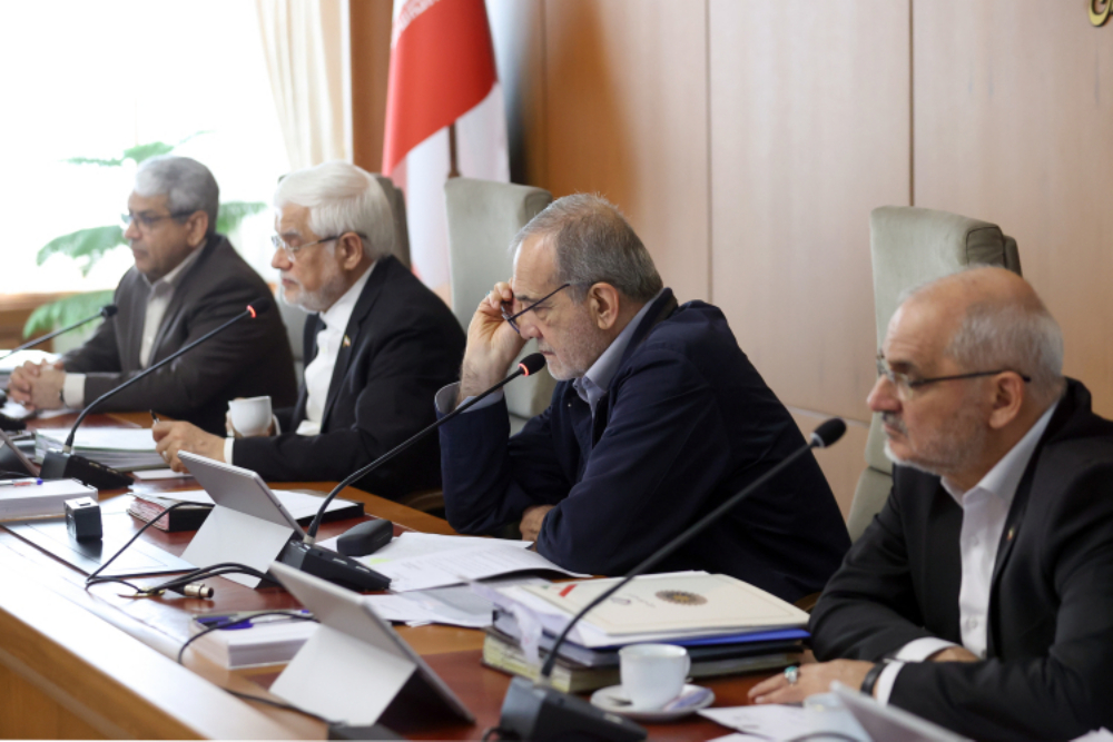 تاکید پزشکیان بر ضرورت تداوم مسیر پیشرفت علمی