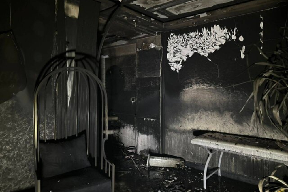 نجات 8 نفر از جمله یک کودک دو ساله در آتش‌سوزی یک ساختمان اداری