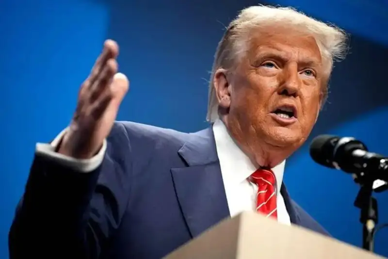 رئیس‌جمهور آمریکا تحریم‌های یک‌جانبه علیه ایران را تمدید کرد