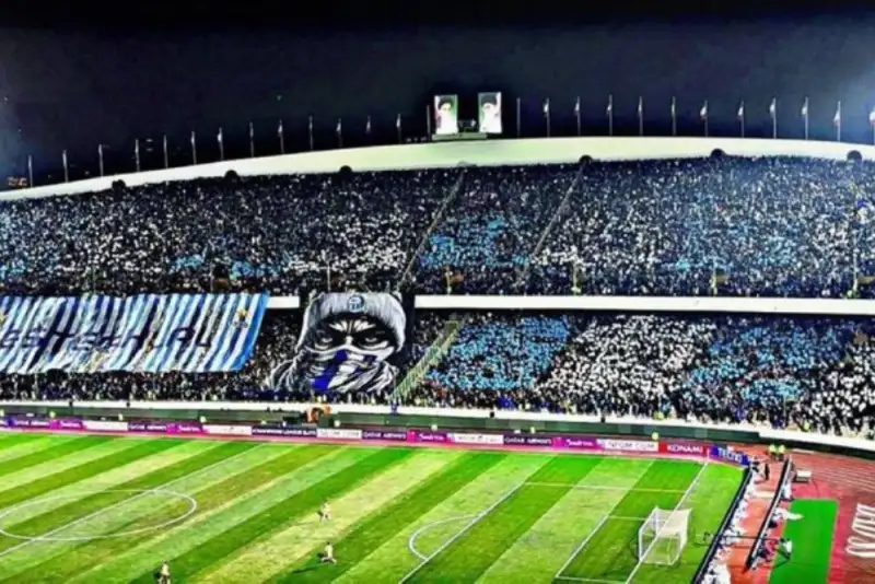 واکنش استقلال به اقدام هواداران و باشگاه پرسپولیس