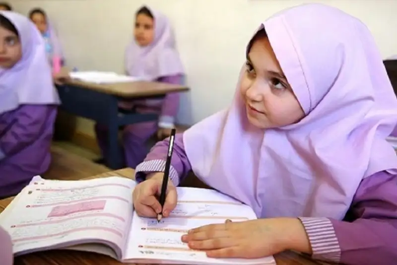 واکنش مشاور وزیر آموزش و پرورش به «کاهش سن ورود به مدرسه»