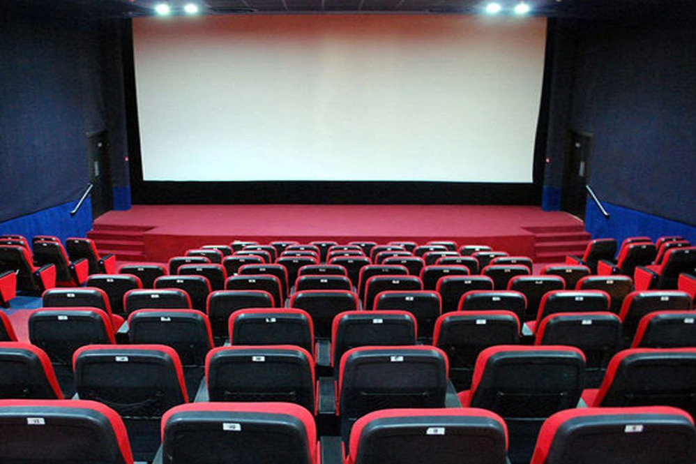 مردم از سینما دور شده‌اند یا سینما از مردم؟