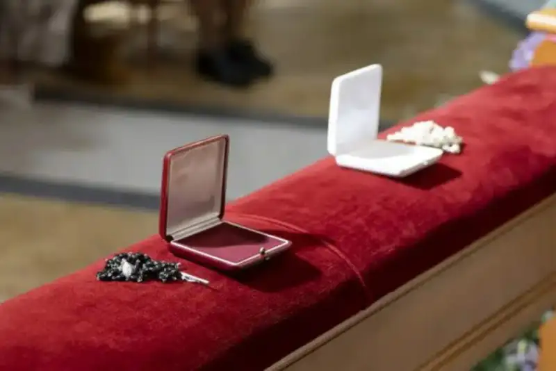 هدیه معنوی پاپ برای رابرت دنیرو