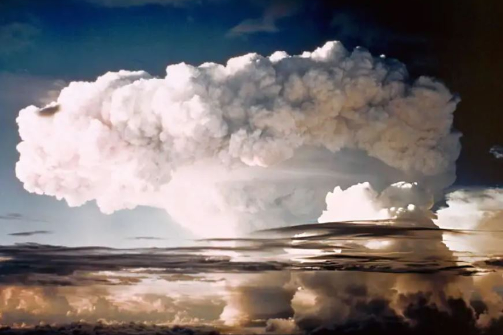 Иран протестует против заявлений официальных лиц США о возобновлении ядерных испытаний