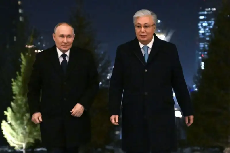 سفر توکایف به مسکو؛ امضای بیانیه شراکت جامع و تمرکز بر پروژه هسته‌ای