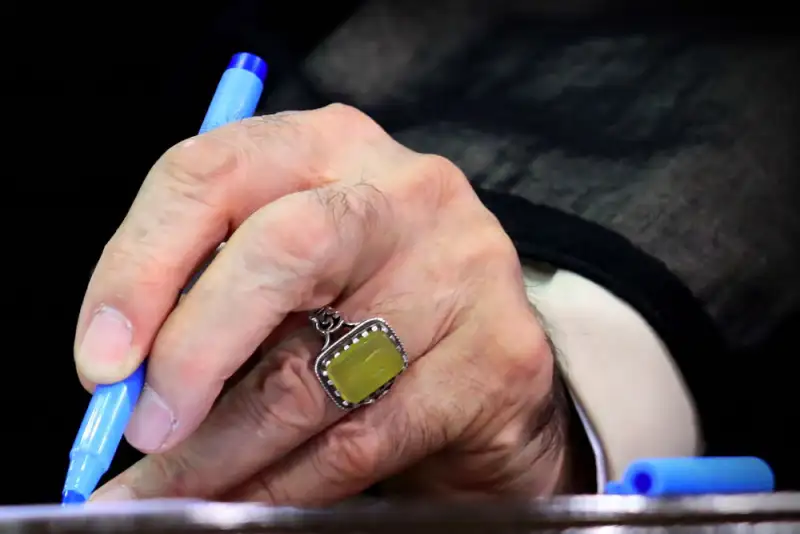 تسلیت رهبر معظم انقلاب به خانوادۀ صابر کاظمی