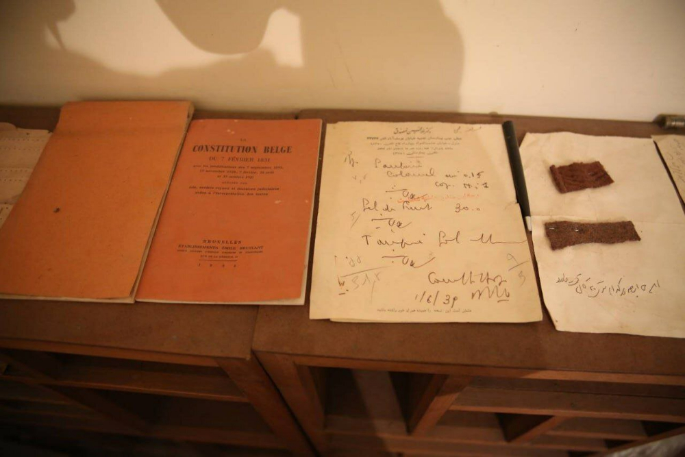 اسناد شخصی دکتر  مصدق به آرشیو ملی ایران سپرده شد