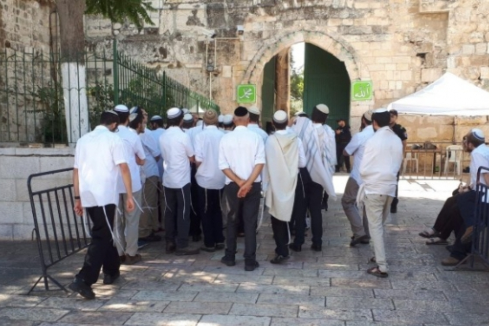 הפיגוע בבית הקברות באב אל-רחמה הוא פשע ייהוד שמטרתו למחוק את זהותה של ירושלים.