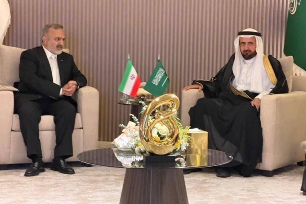 إيران والسعودية توقعان اتفاقية للتعاون بشان موسم الحج القادم