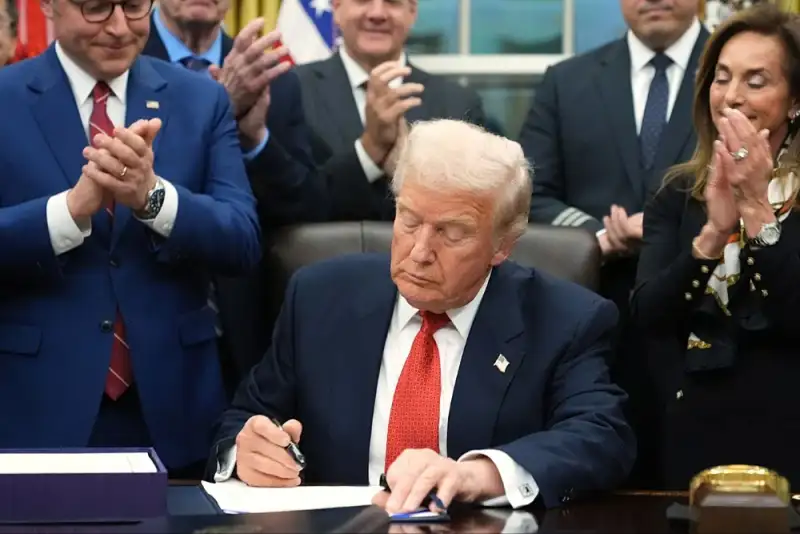 طولانی‌ترین تعطیلی دولت در آمریکا پایان یافت