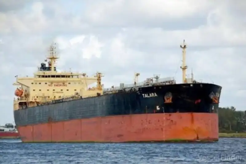 یک مقام پنتاگون: نفتکش «تالارا» توسط قایق‌های ایرانی متوقف شد