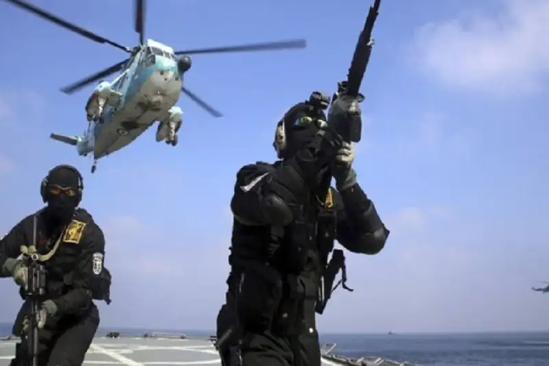 توقیف نفتکش متخلف Talara توسط نیروی دریایی سپاه در سواحل مکران