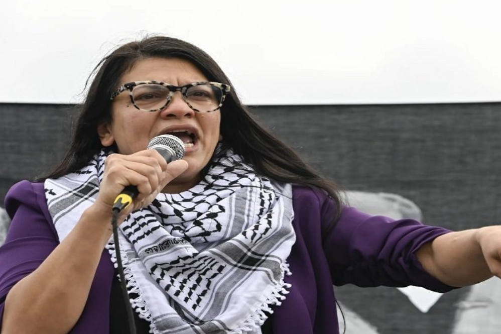 חברת קונגרס אמריקאית מובילה מהלך היסטורי בקונגרס נגד פשעי הכיבוש בעזה.