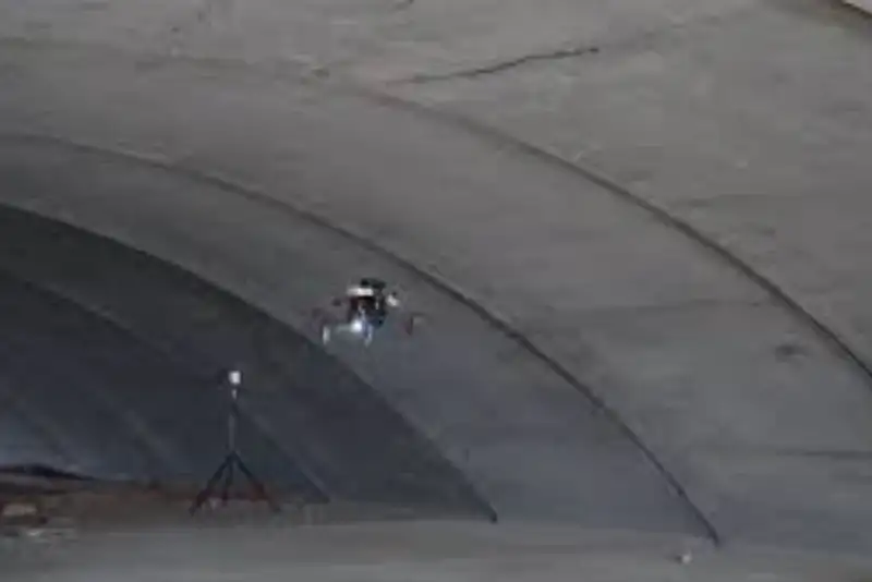 تونل‌ها با پهپادهای مجهز به هوش مصنوعی بازرسی می شوند