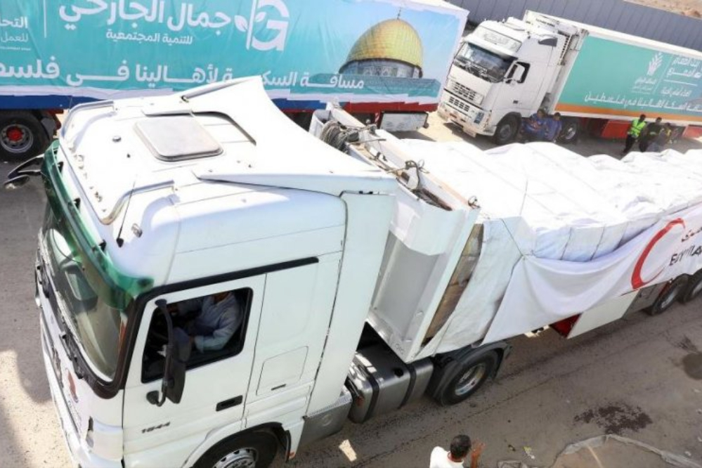 תל אביב מסרבת לאפשר כניסה של 4,000 משטחי סיוע לעזה