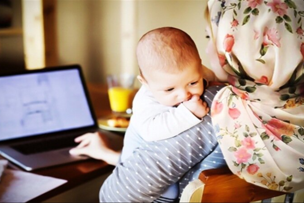 مادران شاغل با چند سال خدمت می توانند بازنشسته شوند؟+ افزایش مرخصی زایمان