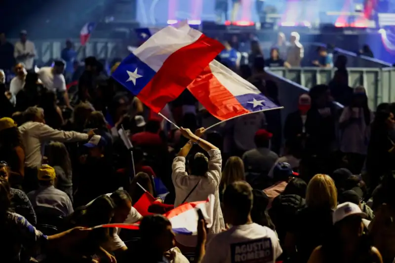 انتخابات شیلی به دور دوم کشیده شد