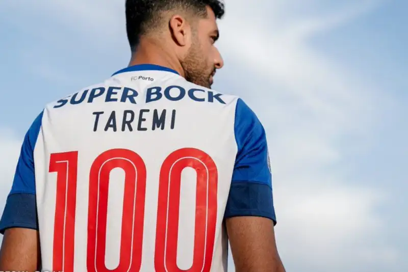 شماره پیراهن جدید مهدی طارمی چنده؟