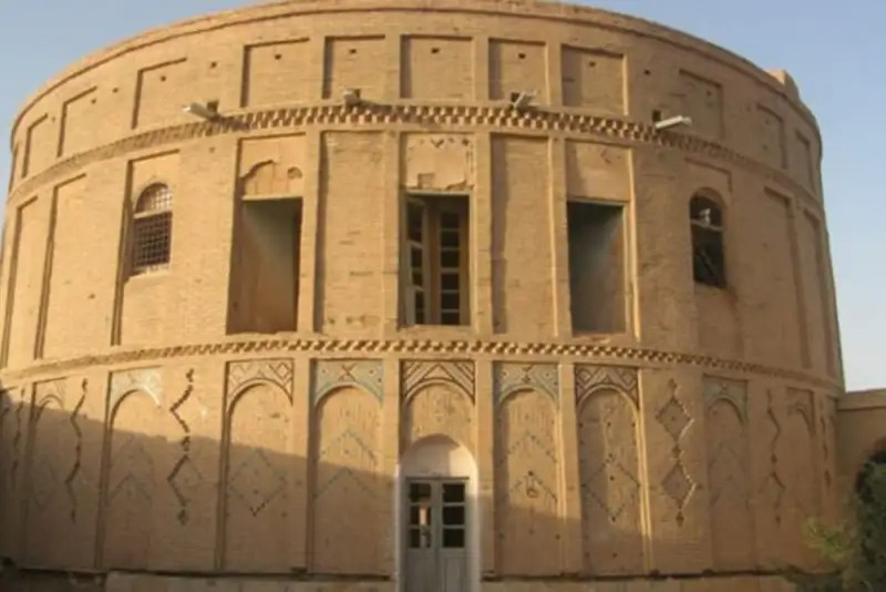 Introduction to Tourist Attractions of Iranian Cities