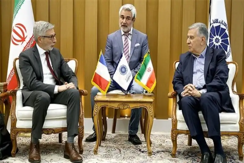سفیر فرانسه : ویزای تجاری برای بازرگانان ایرانی صادر می‌کنیم