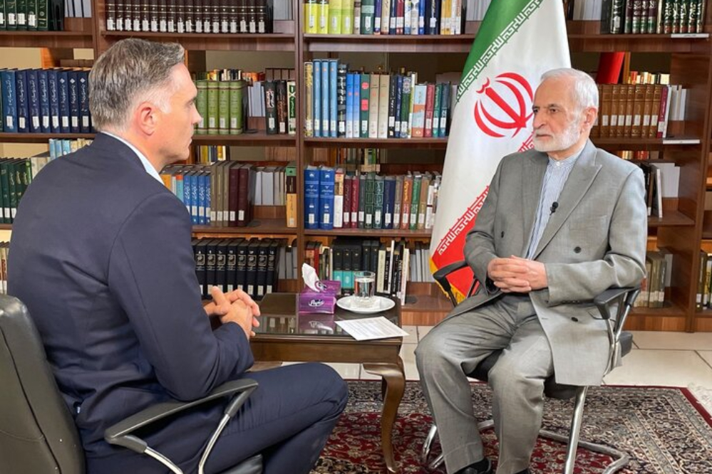 خرازي: لن نناقش مع أحد برنامجنا الصاروخي أو أي قضايا أمنية أخرى