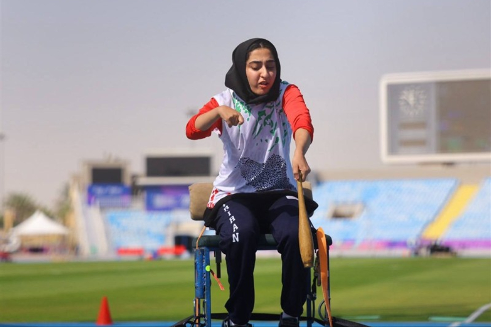 حبیبی صاحب نشان برنز پرتاب کلاب شد