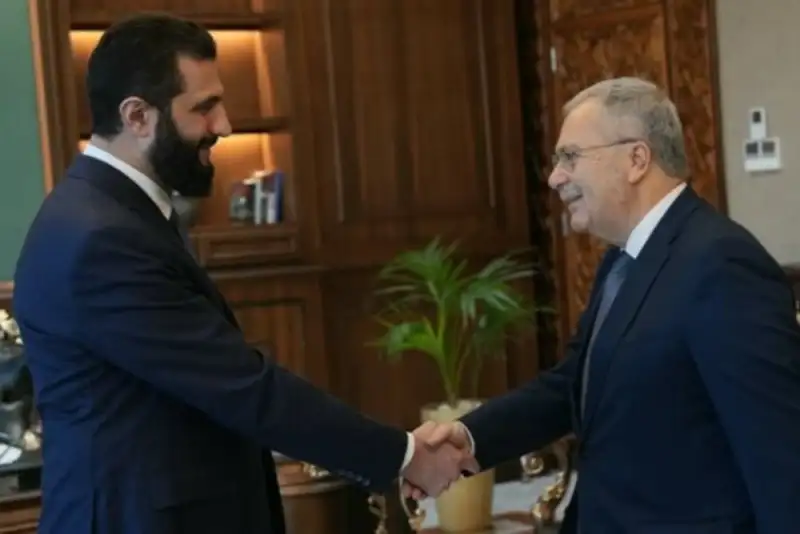 گفت‌وگوهای مقام لبنانی با دولت جدید سوریه